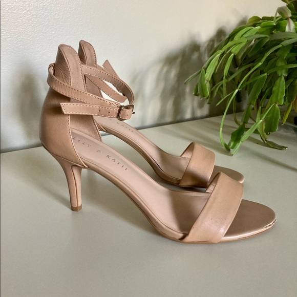 Kelly & Katie Shoes - KELLY & KATIE | Nude Heels Size 7
